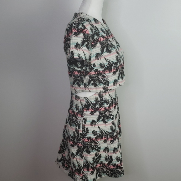 Topshop Tropical Print Trendy Mini Dress, Sz. 6 - Picture 2 of 8